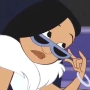 Meet your Posher, Lesly